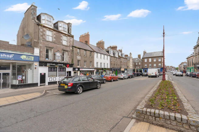 2 bed property, in High Street, £65,000