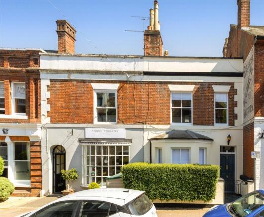 4 bed property, in Parchment Street, £750,000