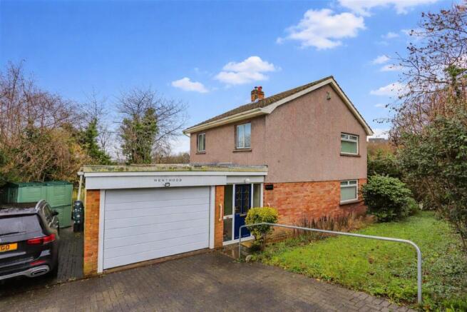 4 bed property, in Merthyr Dyfan Road, £375,000
