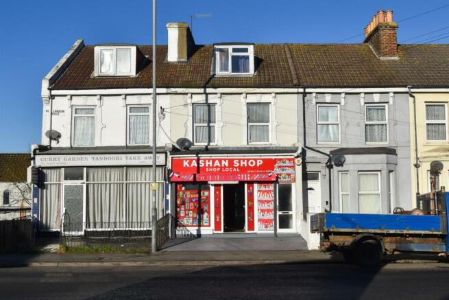 1 bed property, in Old London Road, £175,000