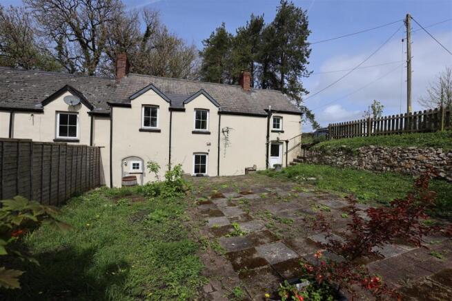 3 bed property, in Woodside Cottages, £385,000