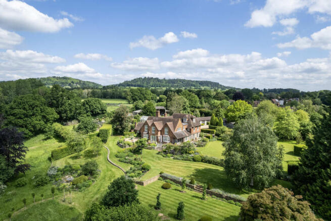 6 bed property, in The Green, £3,950,000