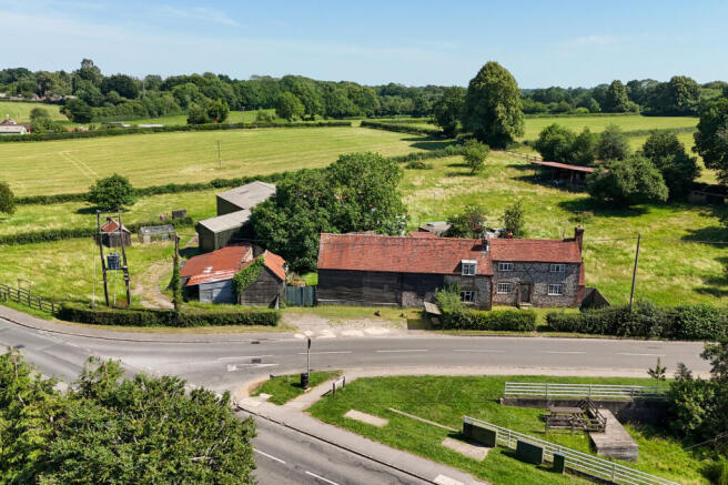 2 bed property, in Cockpit Road, £1,000,000
