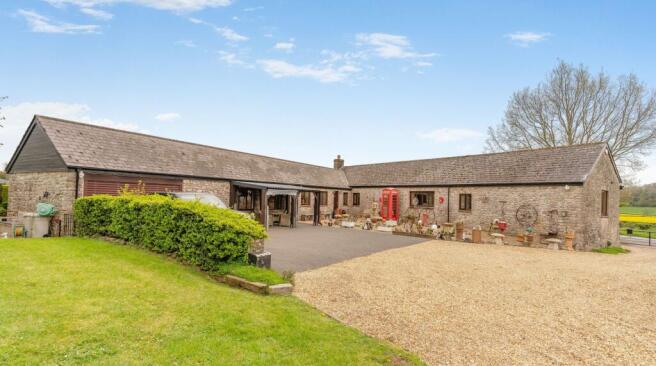 3 bed property, in Caerwent, £975,000