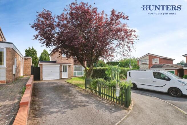3 bed property, in Terry Close, £400,000