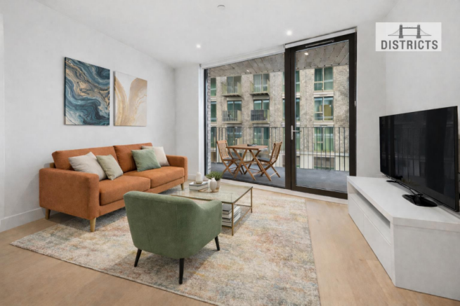 1 bed property, in Mercier Court, £350,000