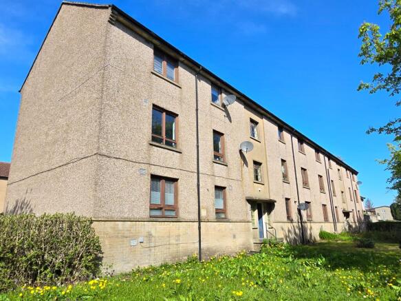 2 bed property, in North Anderson Drive, £45,000
