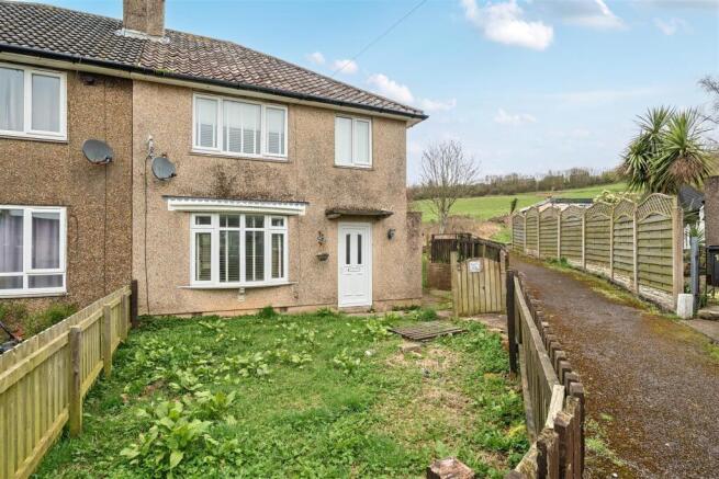 3 bed property, in Tomlin Avenue, £80,000