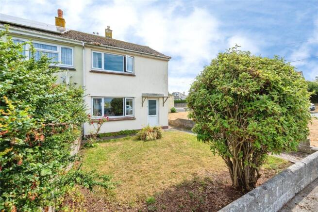 3 bed property, in Mayfield Road, £290,000