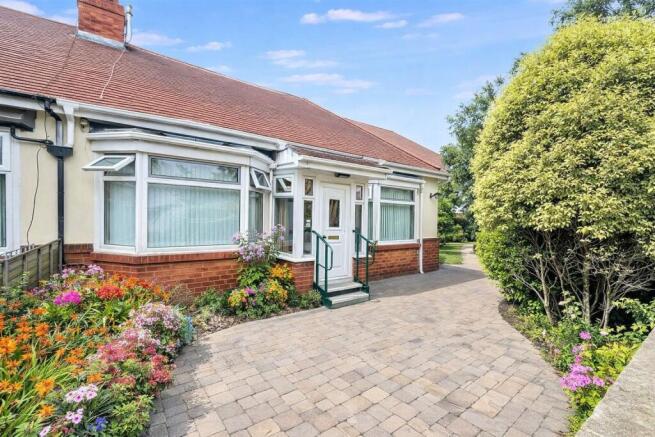 3 bed property, in North View, £340,000
