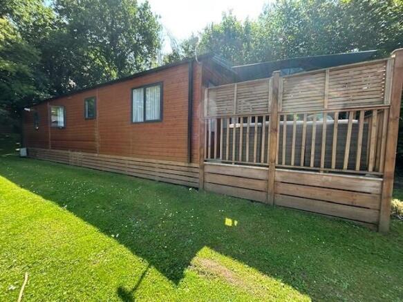 2 bed property, in TQ13 0EJ, £75,000