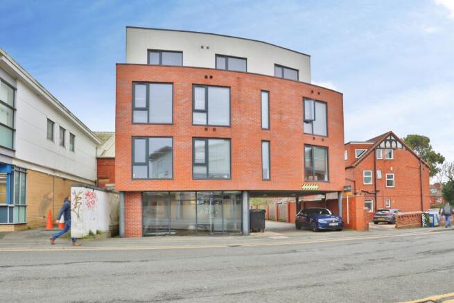Studio, in St. Michaels Lane, £30,000