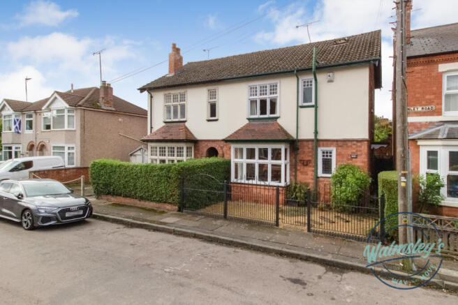3 bed property, in Stanley Road, £385,000