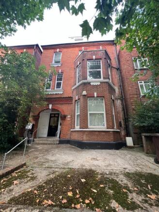 1 bed property, in Flat 4, £120,000