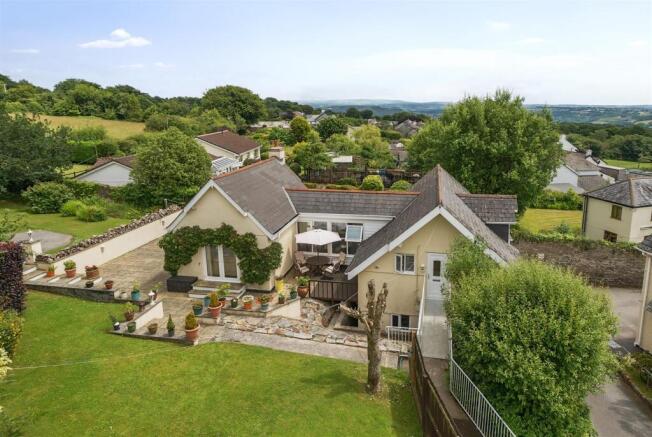 3 bed property, in St Anns Chapel, £499,950