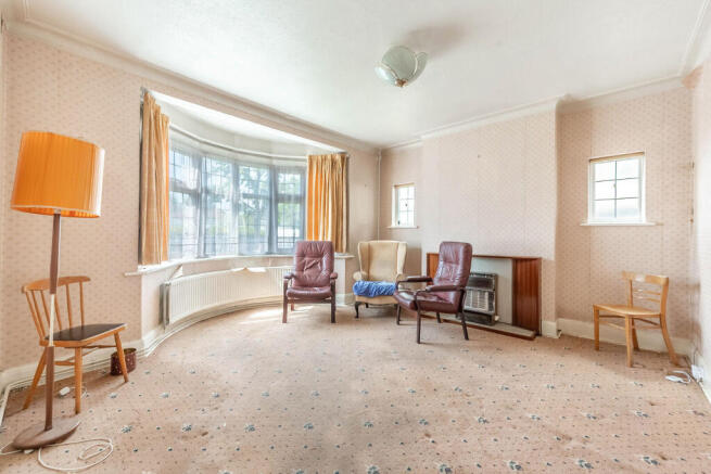 5 bed property, in Whitmore Road, £900,000