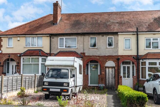3 bed property, in Parsonage Drive, £180,000