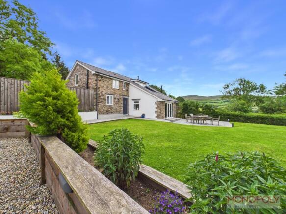 2 bed property, in Bryneglwys, £600,000