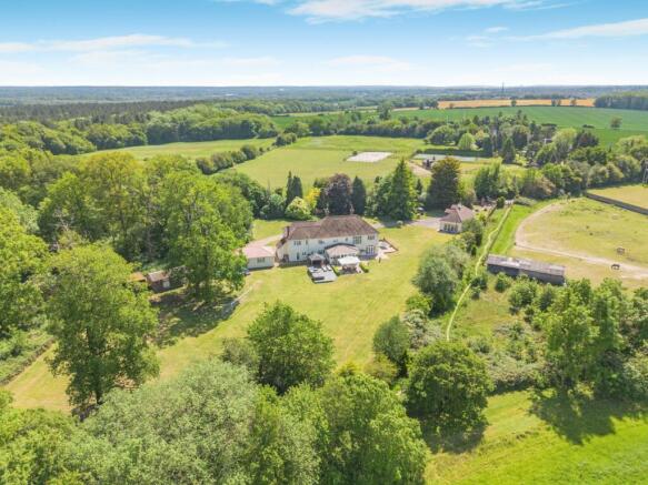 6 bed property, in Hammonds Lane, £3,750,000