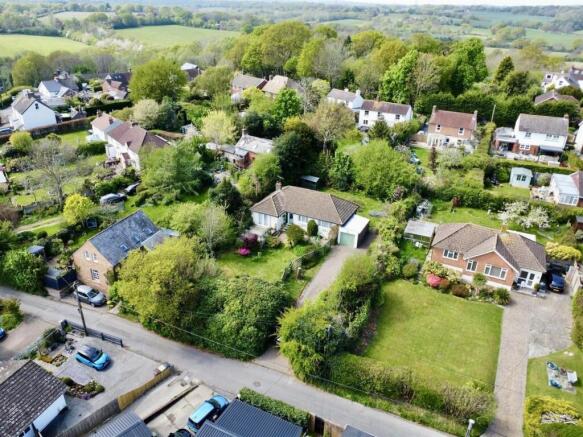 3 bed property, in New Cut, £460,000