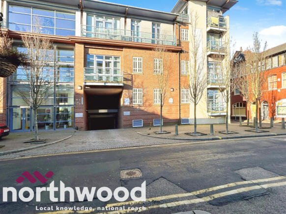 2 bed property, in 130c Lord Street, £110,000