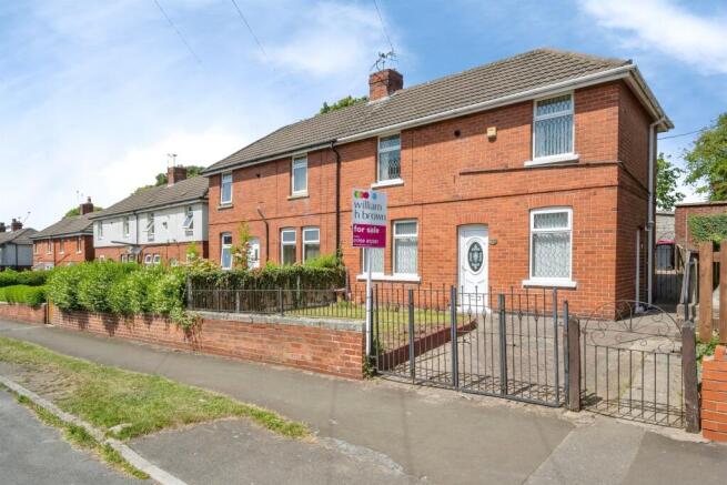 2 bed property, in Dunns Dale, £130,000