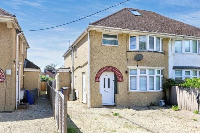 1 bed property, in Flat C 192 Oxford Road, £230,000
