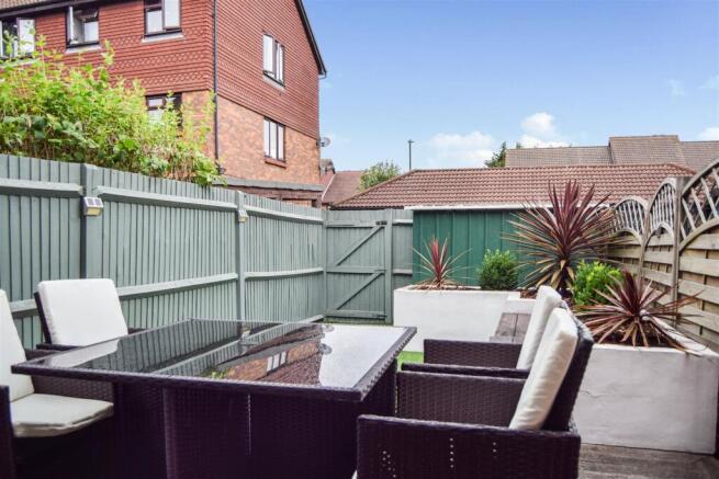 2 bed property, in Keats Close, £575,000
