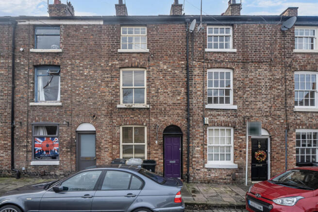 3 bed property, in St Georges Street, £180,000