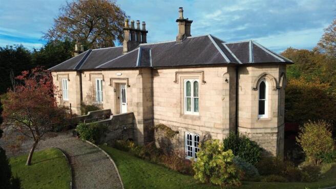 4 bed property, in West Road, £430,000