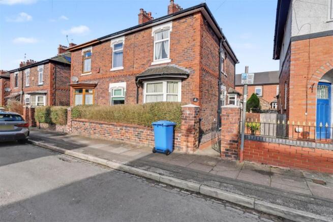 4 bed property, in Linley Road, £260,000