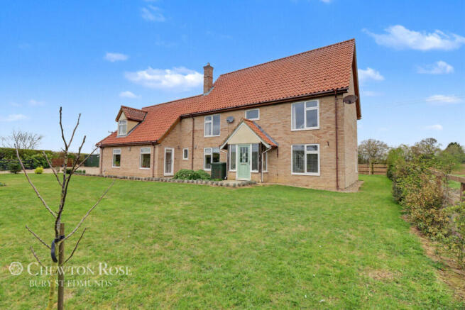 4 bed property, in Bury Road, £600,000