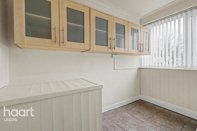 2 bed property, in Eastwood Nook, £80,000
