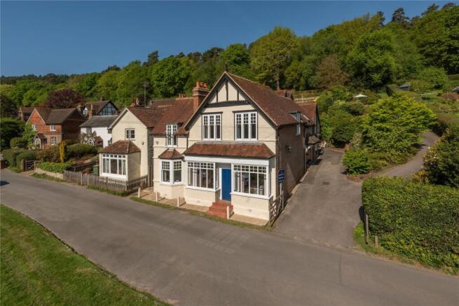6 bed property, in Felday Glade, £1,250,000