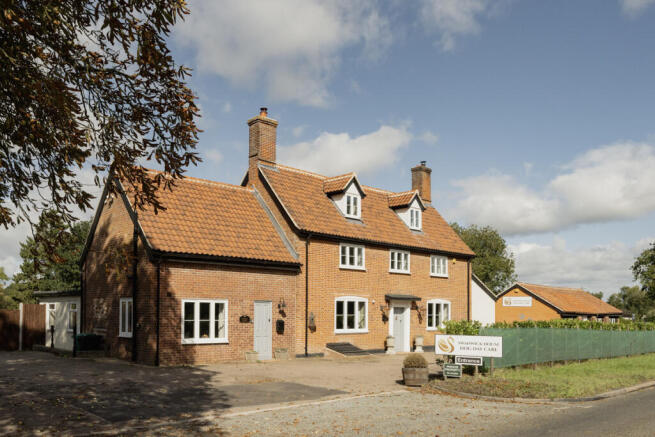8 bed property, in Norwich Road, £875,000