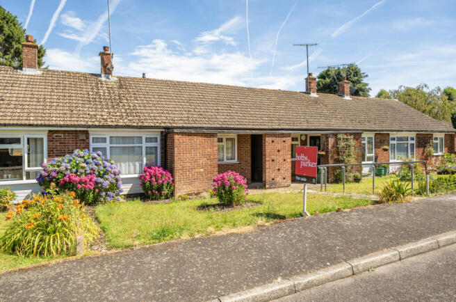 2 bed property, in Felborough Close, £199,995