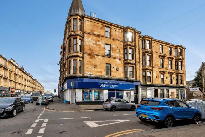 2 bed property, in Whitevale Street, £145,000