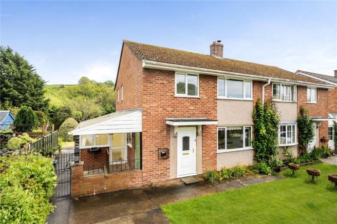3 bed property, in Manafon, £209,950