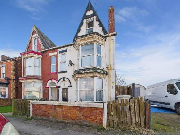 7 bed property, in Waterloo Road, £170,000