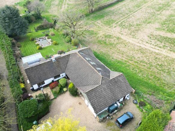 4 bed property, in Woodhouse, £850,000