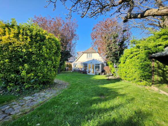 3 bed property, in Margate Road, £440,000