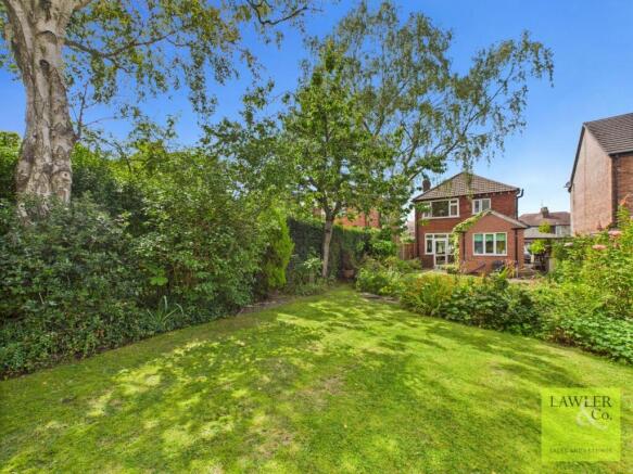 3 bed property, in Coppice Road, £425,000