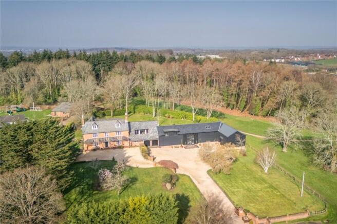 6 bed property, in Greenwood Lane, £2,500,000
