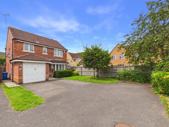3 bed property, in Thistle Grove, £325,000