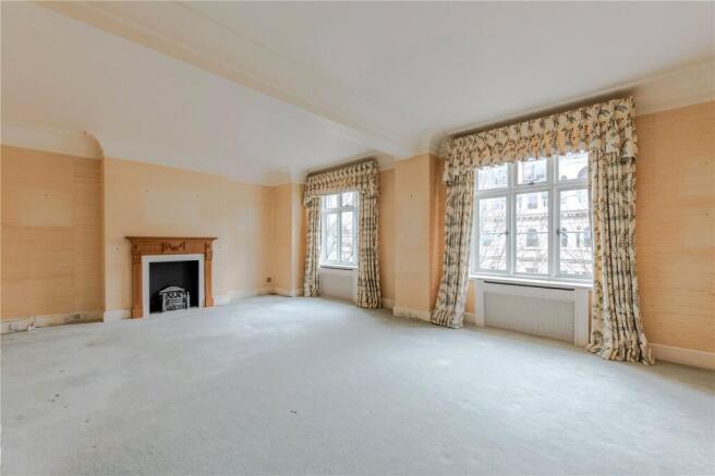 3 bed property, in Chesterfield Gardens, £2,400,000