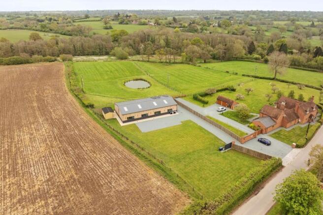 4 bed property, in Lapworth Street, £1,750,000