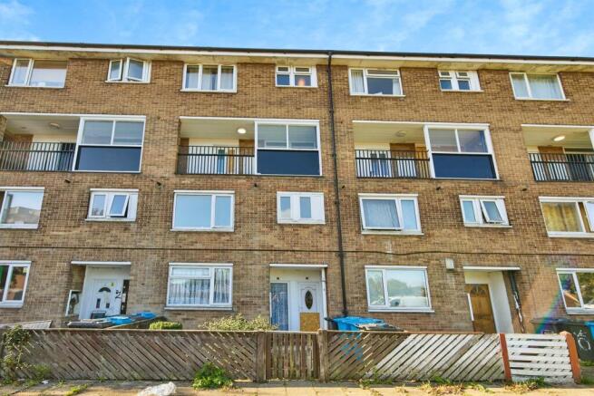 1 bed property, in Wilkins Drive, £45,000