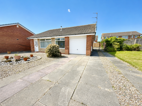 3 bed property, in Keepers Hey, £220,000