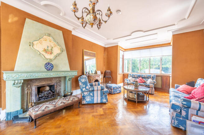 4 bed property, in Donnington Road, £1,800,000