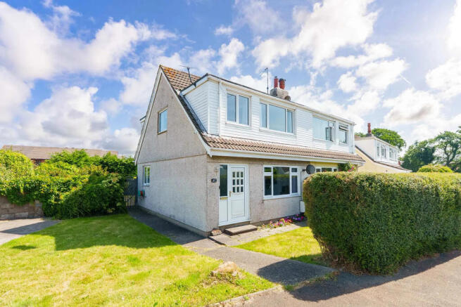3 bed property, in 67, £329,950
